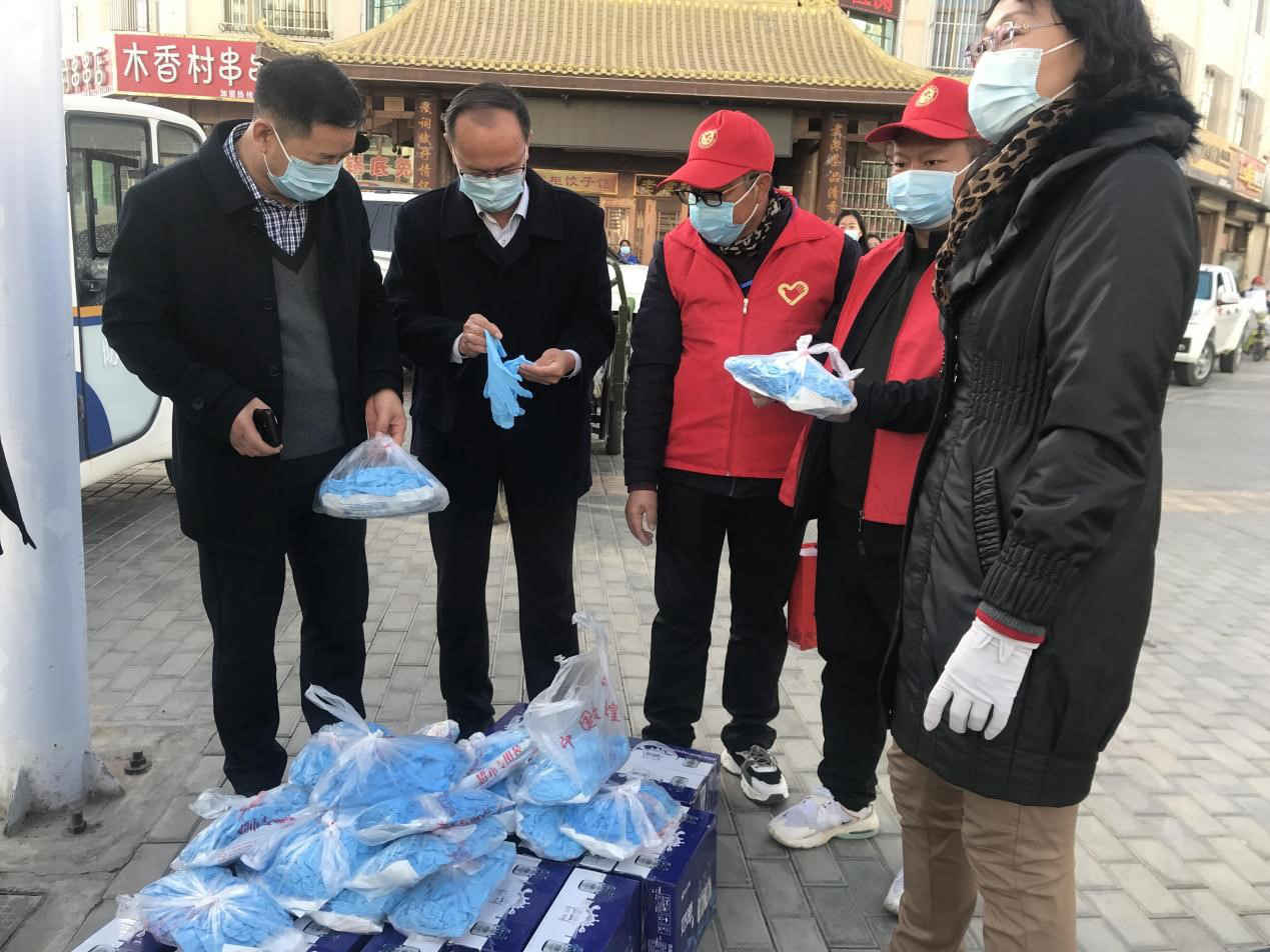 馬宗?？赐繂?wèn)疫情防控一線黨員職工