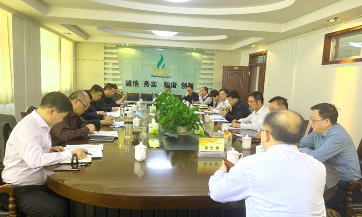 市委常委、副市長張秀林到敦煌種業(yè)調(diào)研